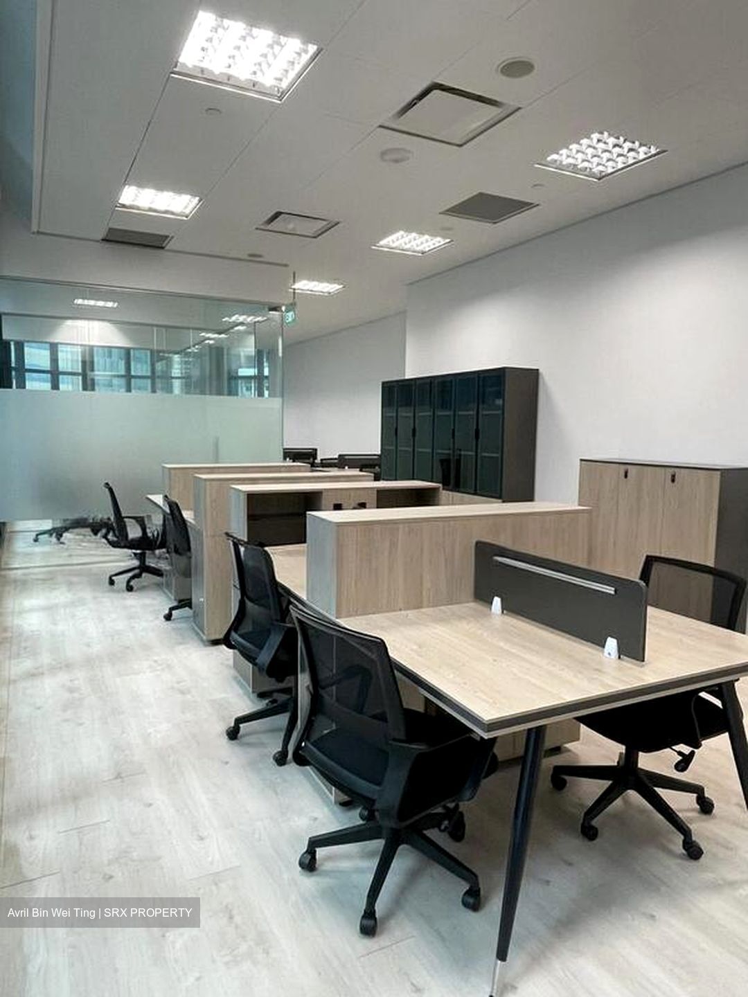 Altez (D2), Office #521843151